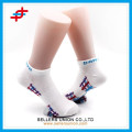 2015 Art und Weisefrauen-Knöchel-Polyester-Spandex-Socken